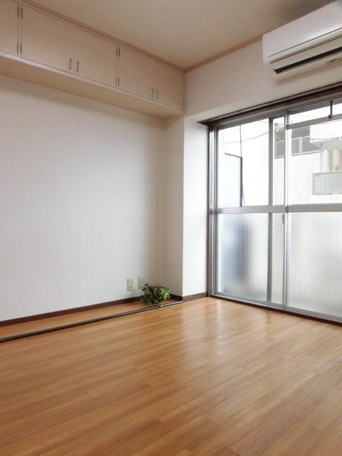 コーポたくみ